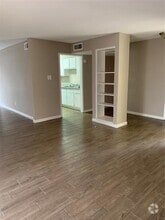 Building Photo - 5625 Antoine Dr