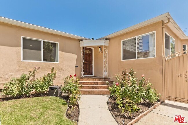 Building Photo - 10574 Ashton Ave