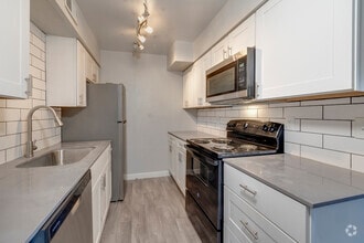 Interior Photo - Rowan