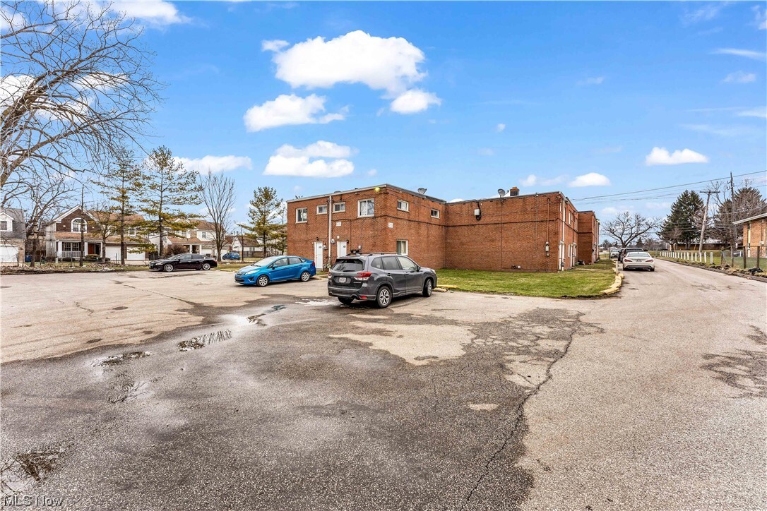 Primary Photo - 4812 Lee Rd