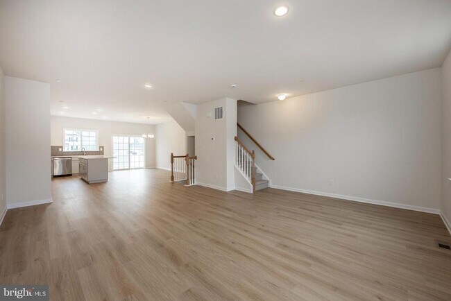 Building Photo - 412 Ridgewood Dr