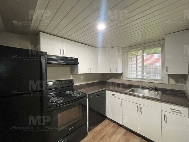 Building Photo - 1201 Montgomery St