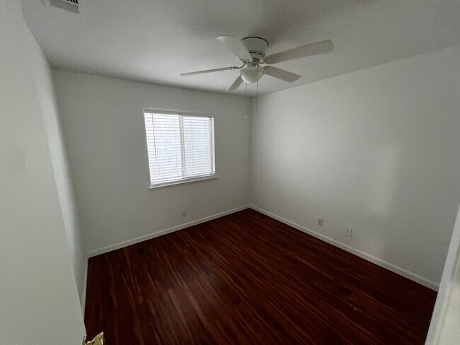 Foto del edificio - 5108 Vigna Way