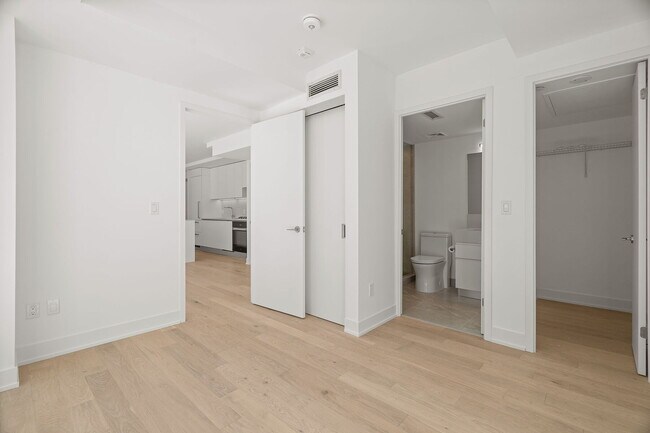 Building Photo - 200 Keewatin Ave