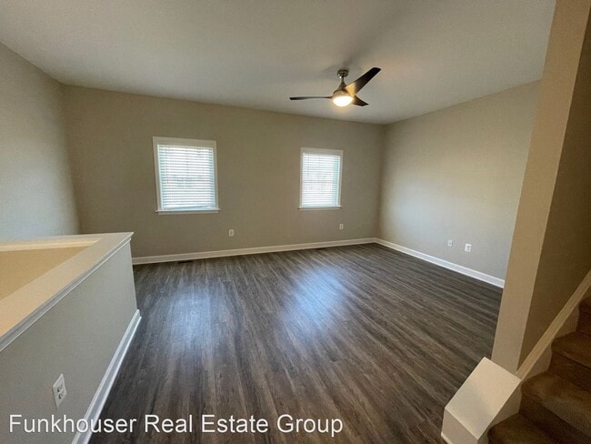 Building Photo - 3 br, 2.5 bath House - 1497 Palomino Trail