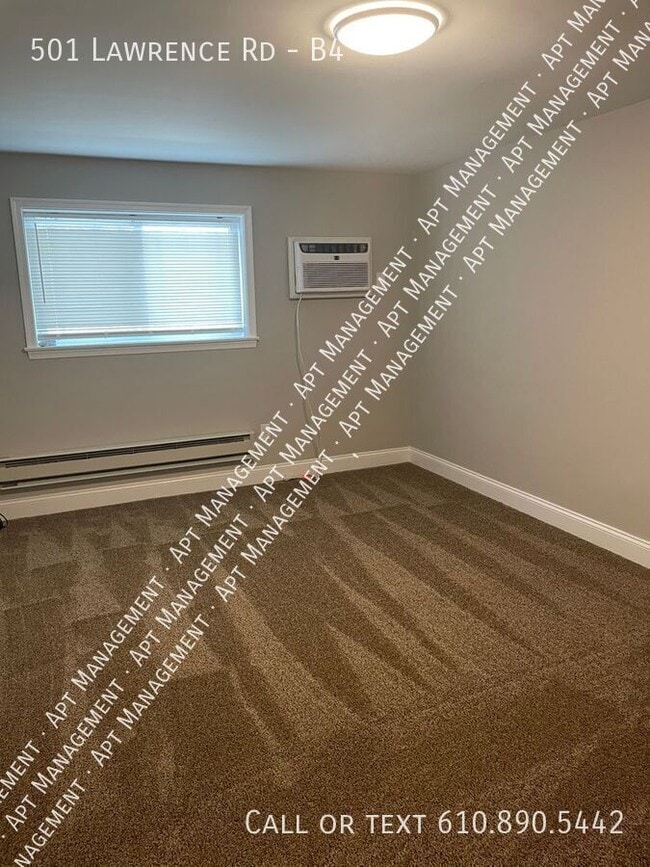 Foto del edificio - 501 Lawrence Rd