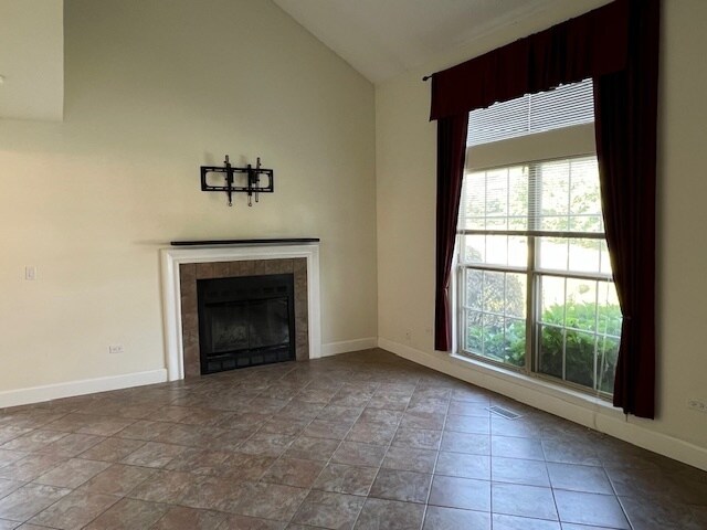 Foto del edificio - 1226 N Knollwood Dr
