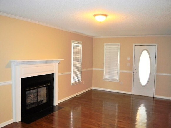 Building Photo - 2 Bethel Oaks Ct