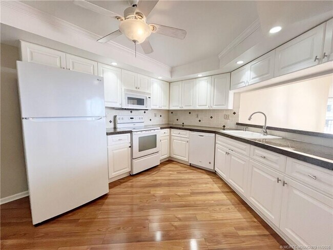 Foto del edificio - 9500 S Ocean Dr