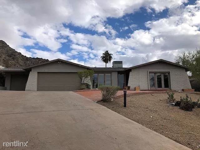 Primary Photo - 3 br, 2 bath House - 2242 E Vista Ave