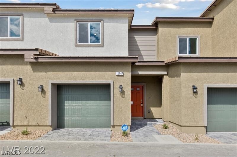 Foto principal - 12747 Epperly St