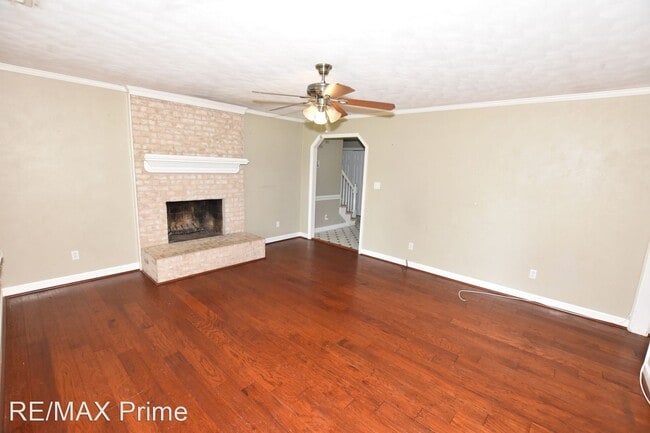 Building Photo - 3 br, 2 bath House - 3204 Tyre Neck Rd.