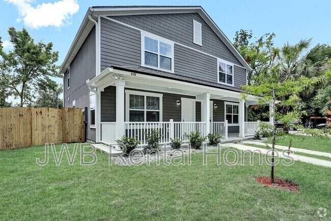 Building Photo - 2132 Clemente Dr