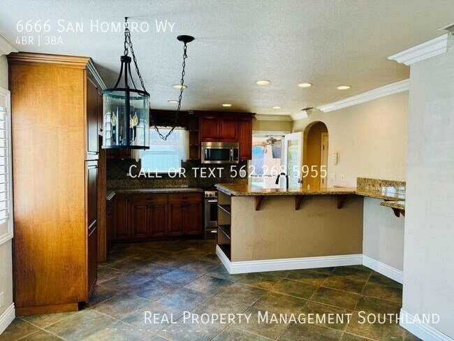 Foto del edificio - Four Bedroom Home with Yard in Buena Park!