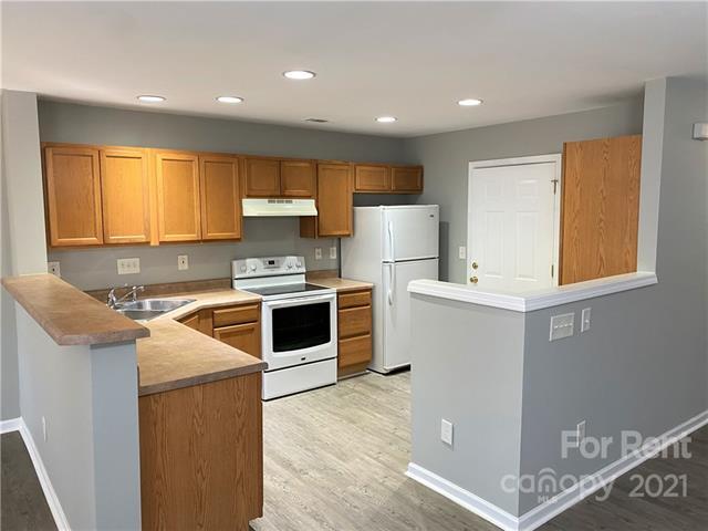 Building Photo - 11121 Saintsbury Pl