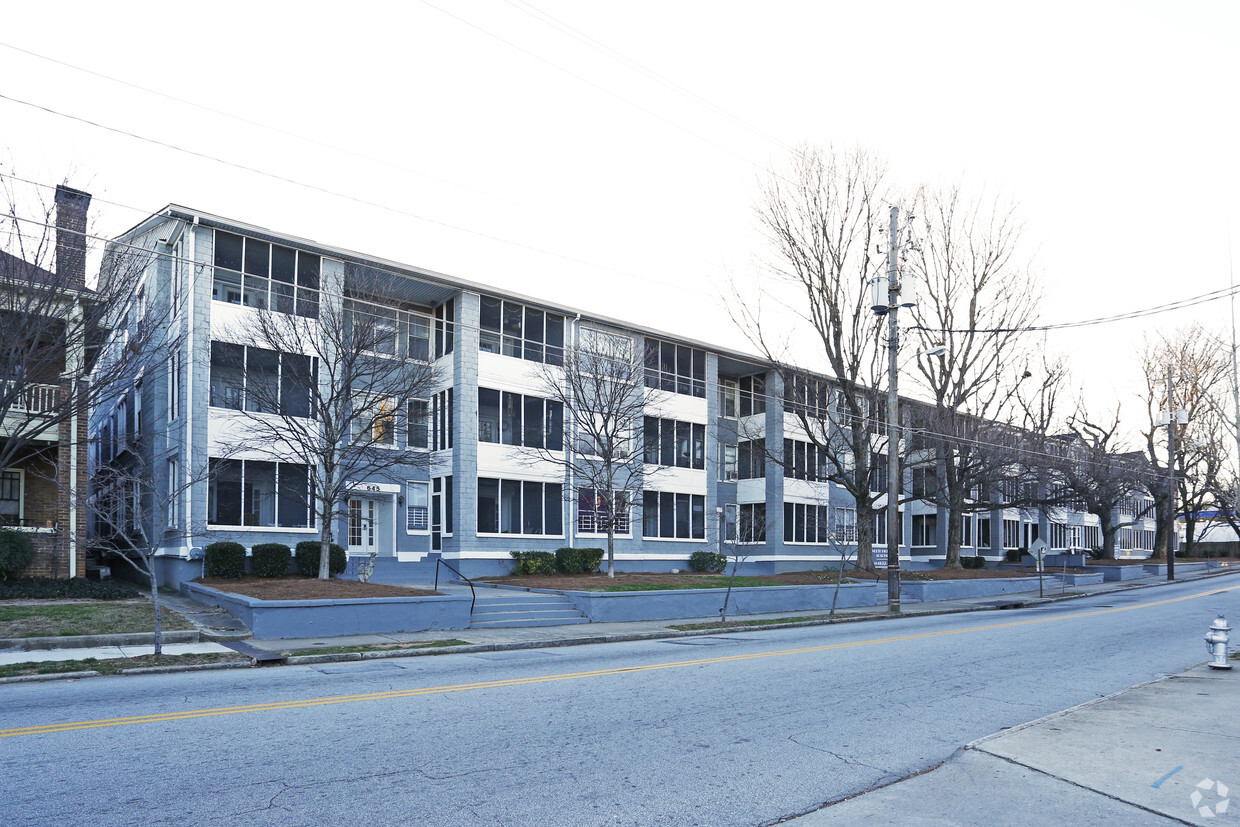 North High Ridge - North High Ridge Apartments