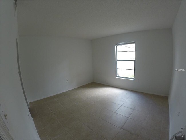 Foto del edificio - 637 Fairwood Forest Dr