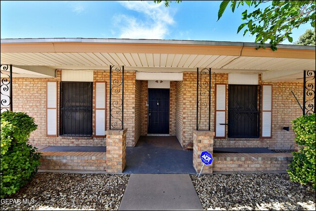 Building Photo - 4504 R J Lunn Ct