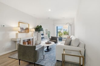 Building Photo - Wrens Hollow