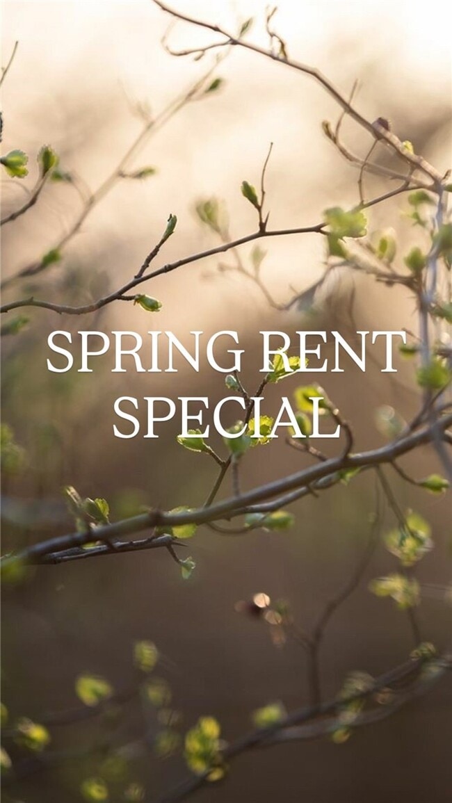 Building Photo - 1702 SW Poigai Wy