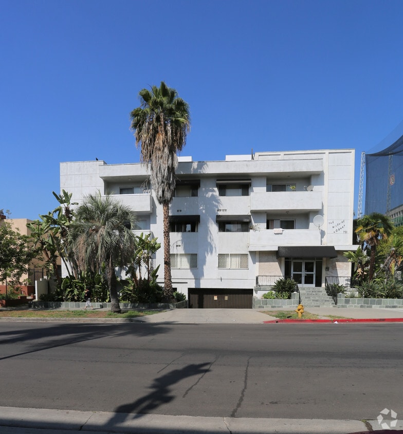 Building Photo - 701 S Hobart Blvd
