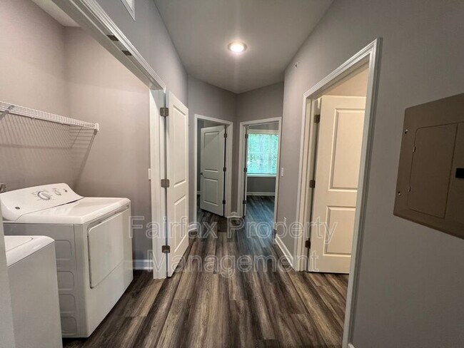 Foto del edificio - 518 Boone St