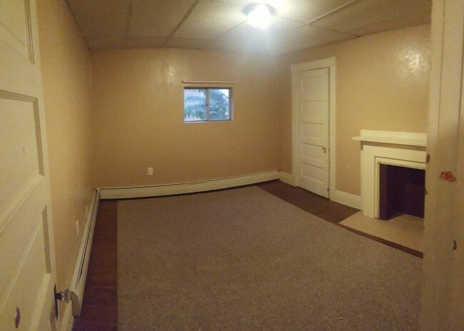 Bedroom - 443 Allison Ave