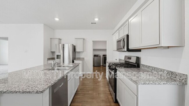 Foto del edificio - 255 Granary Dr