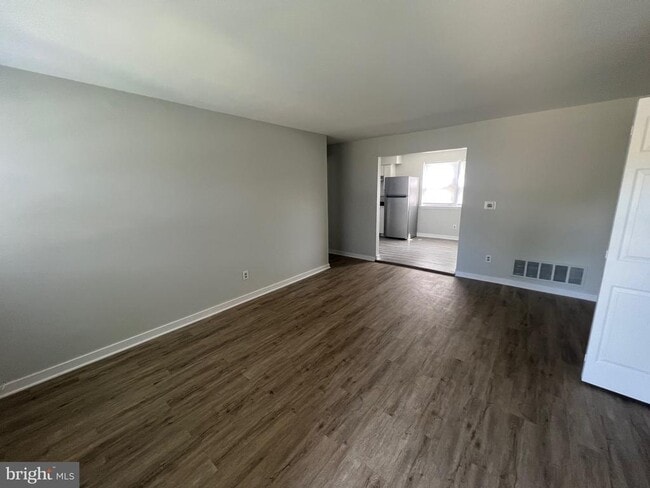 Building Photo - 46 Turtle Creek Dr