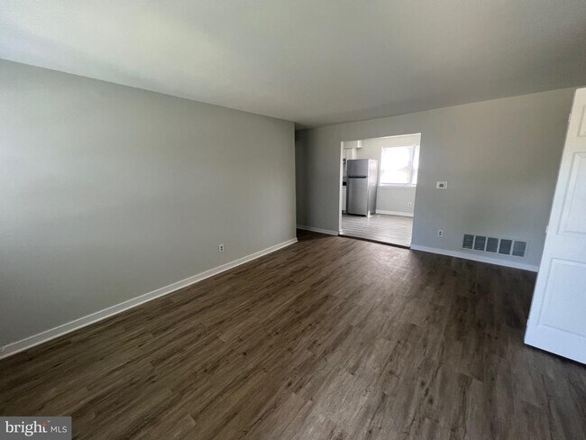 Foto del edificio - 46 Turtle Creek Dr