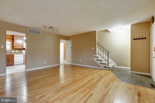 Building Photo - 439 Gatewood Ct