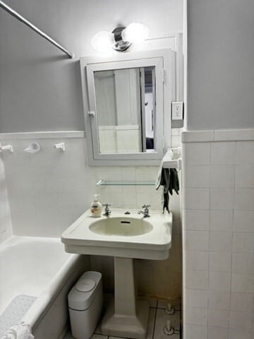 Images are representative samples of the advertised unit. Actual units shown during tours may differ - 14 Beacon St