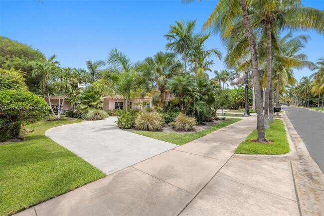 Foto del edificio - 564 Golden Beach Dr