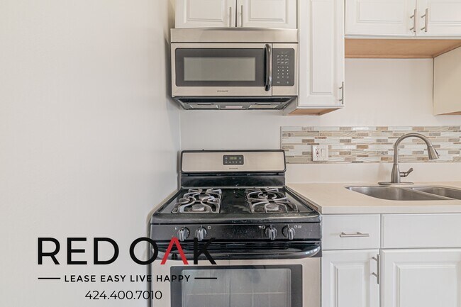 Foto del edificio - 2933 W 8th St