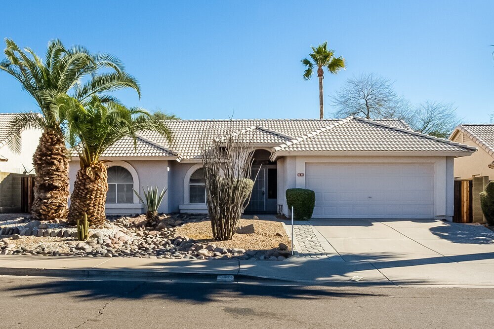 Foto principal - 1625 N Sawyer