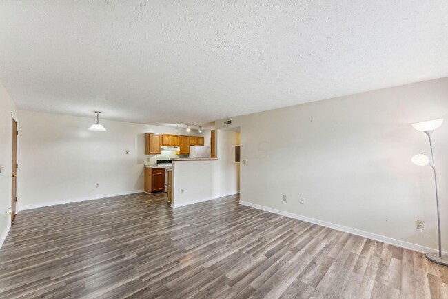 Building Photo - 5419 Garden Ridge