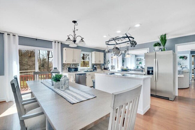 Foto del edificio - 10 High Meadows Dr