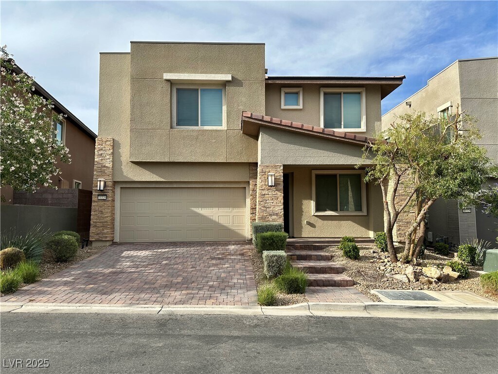 Foto principal - 10334 Kesington Dr