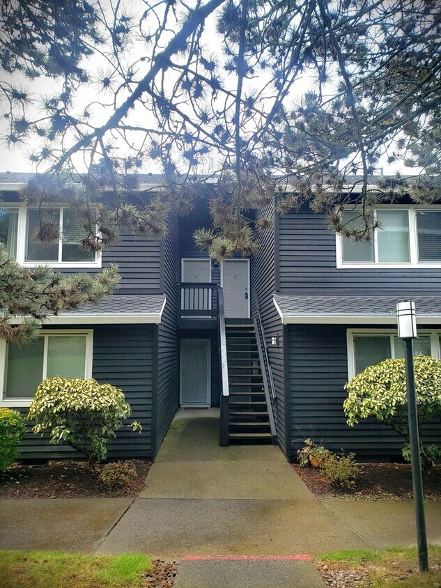 Primary Photo - Updated Beaverton Condo in Murrayhill 2 be...