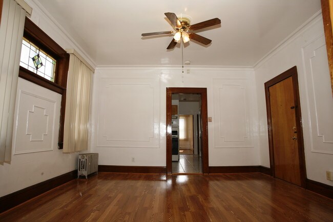 Foto del edificio - 170 Eastern Pkwy