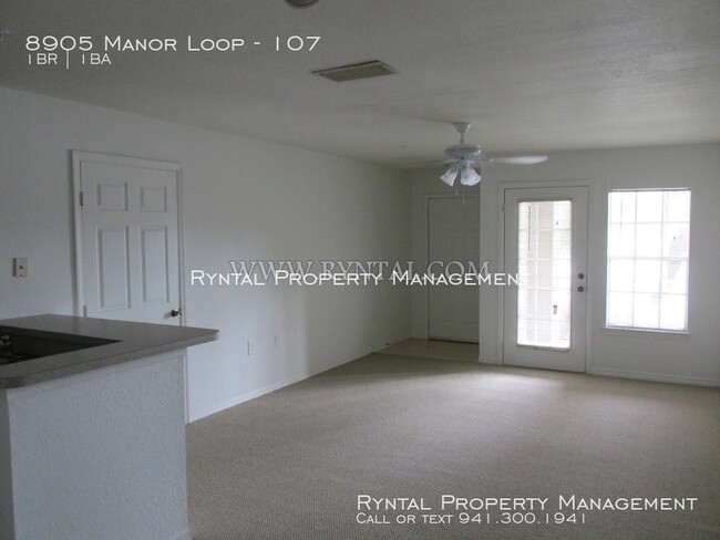 Building Photo - 8905 MANOR Loop