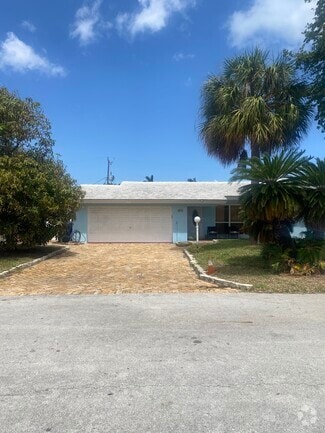 Building Photo - 1973 Windward Dr