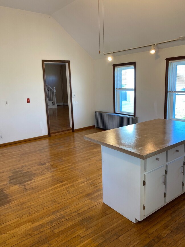 Foto del edificio - 581 Drift Rd
