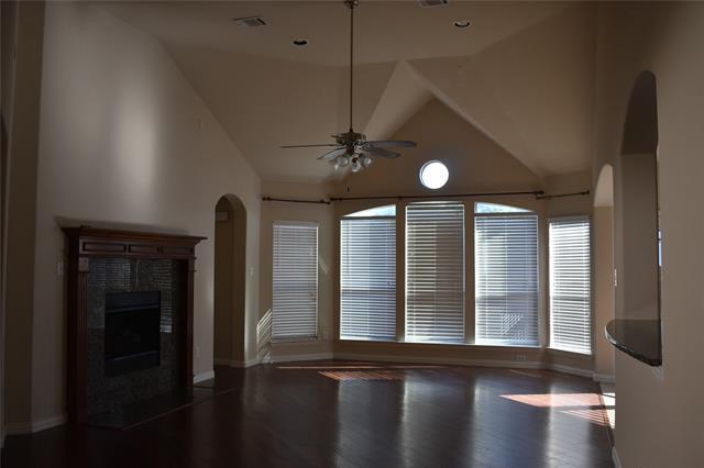 Foto del edificio - 384 Spring Meadow Dr