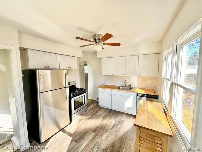 Building Photo - 18846 Poinciana