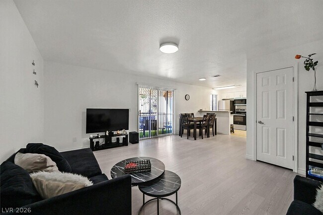 Foto del edificio - 5493 Indian River Dr