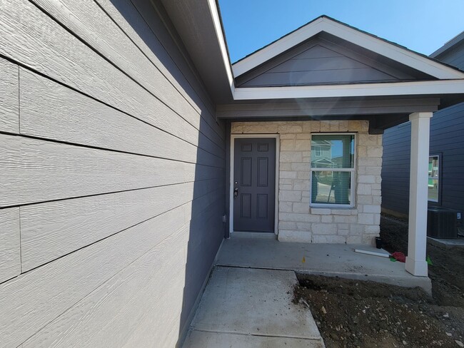 Building Photo - New 3/2/2 Home for Lease in NW Morgan Heights