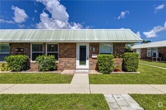 Building Photo - 2848 Arbutus St