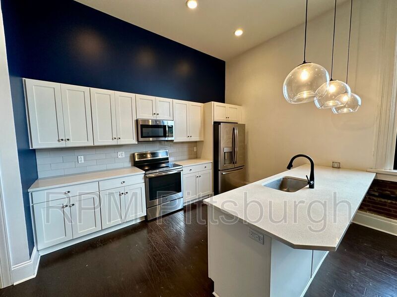 Foto principal - 5267 Holmes St