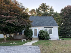Building Photo - 7 Upton Ln